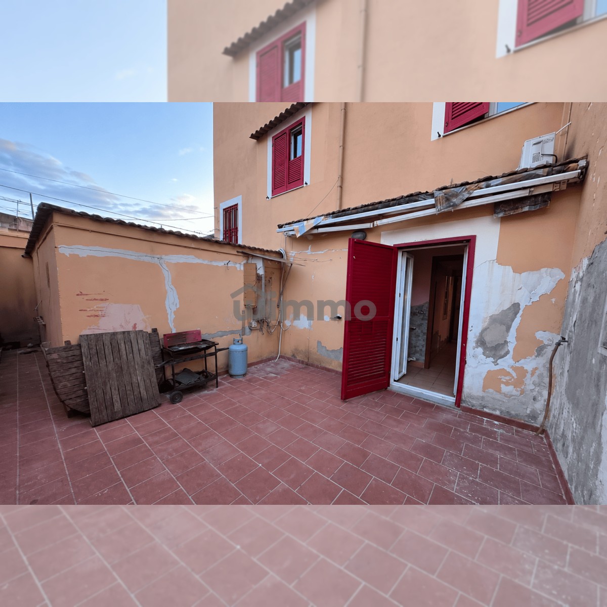 Casa indipendente in vendita in Via Napoli, 740
