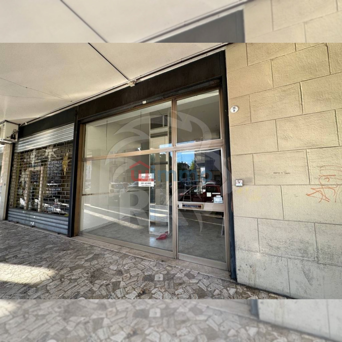 Locale commerciale via Riva di Reno 56, San Felice, Bologna