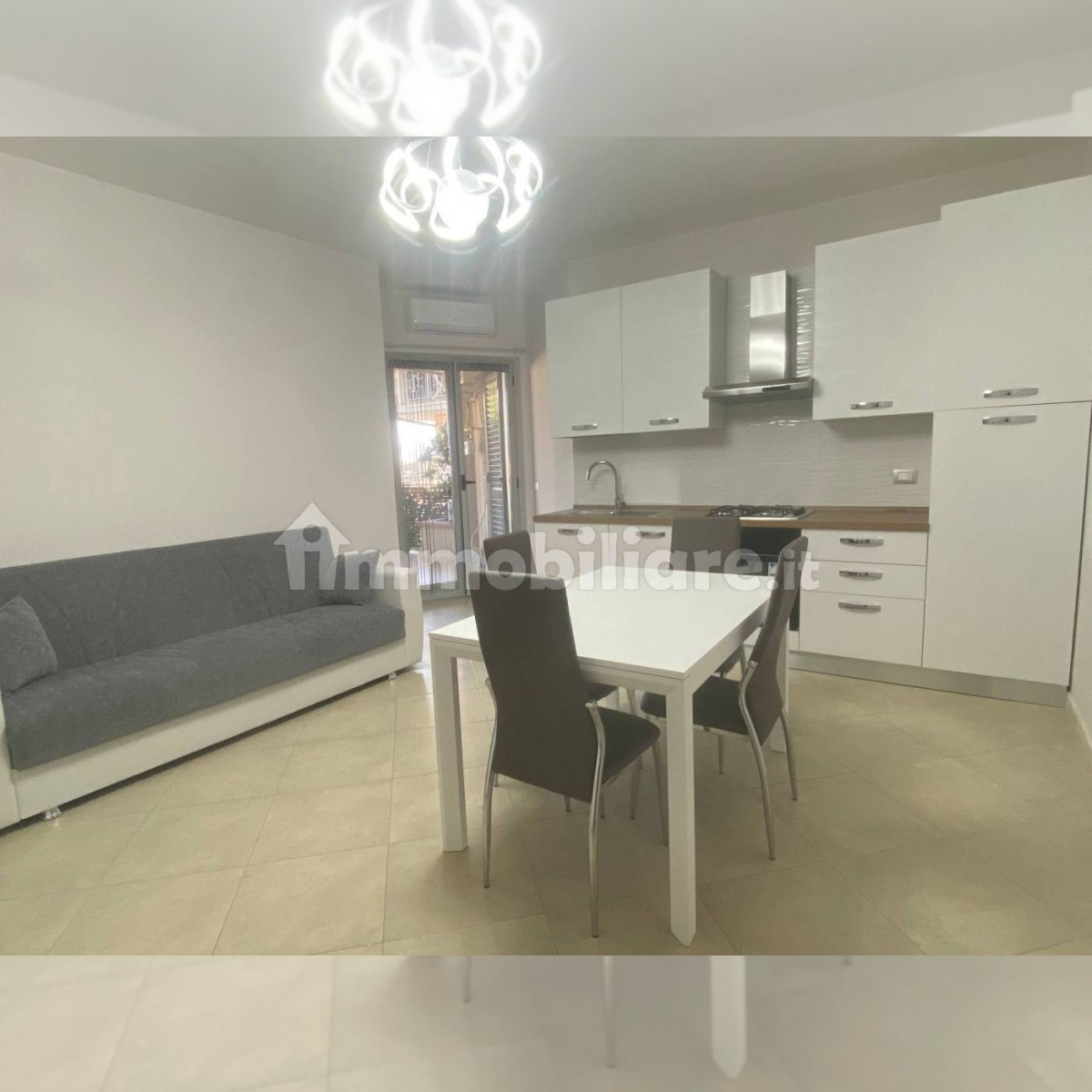 Area living/cucina
